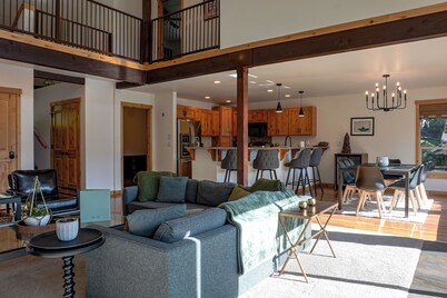 The Avondale Lake House
