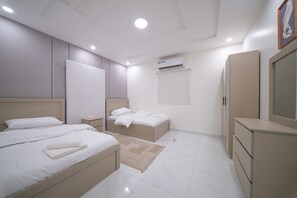 Room - Al Marwa / 10 Mins. away from the Train Station! (Jeddah)