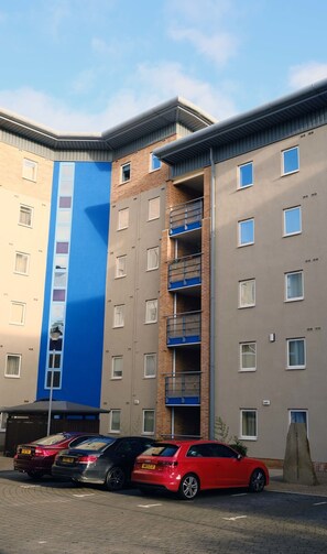 Exterior - Regent in Gosforth with 2 bedrooms and 2 bathrooms (Gosforth)