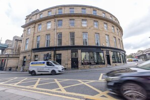 Exterior - Watergate in Newcastle Upon Tyne (Newcastle Upon Tyne)