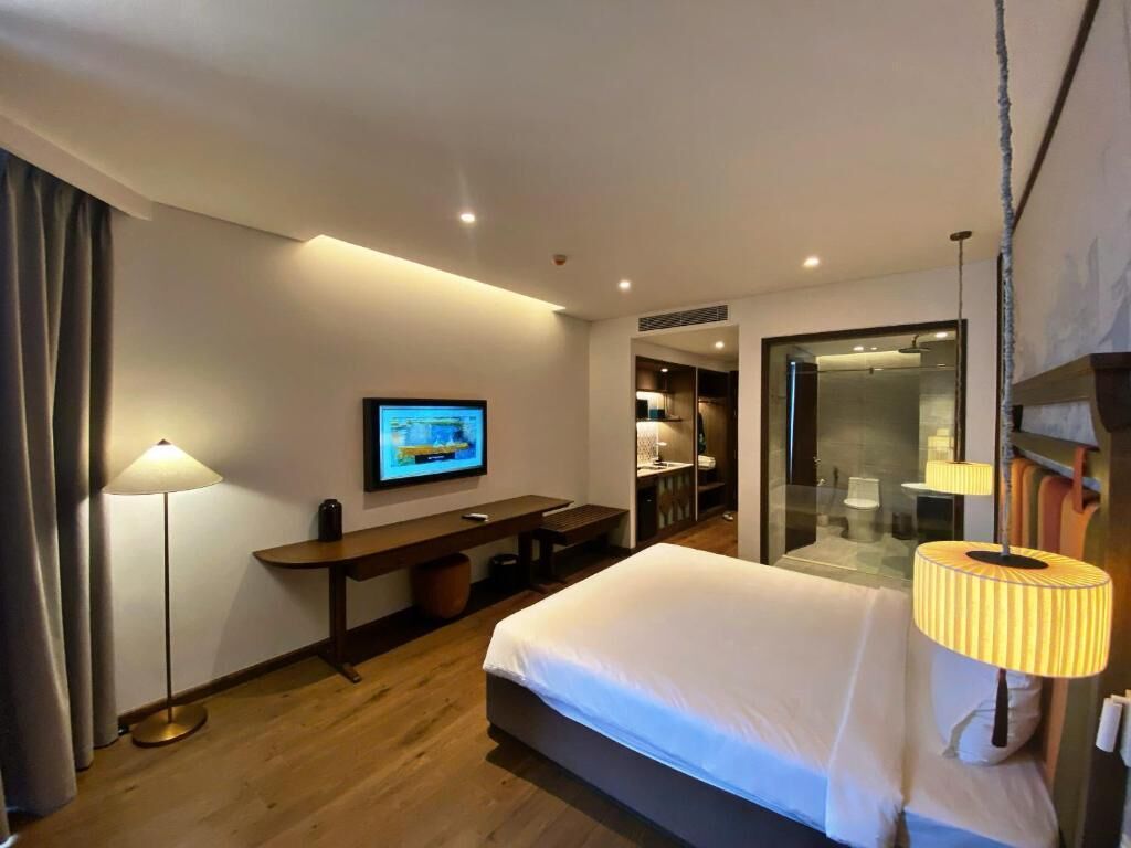 Double Room, Private Bathroom, Sea View | In-room safe, desk, blackout curtains, soundproofing
