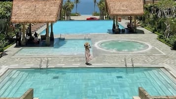 3 outdoor pools