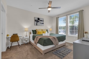 Iron/ironing board, WiFi, bed sheets - Cozy 1-bedroom with AC in awesome Winter Garden (Winter Garden)