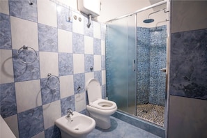 Bathroom - Vrbo Property (Positano)