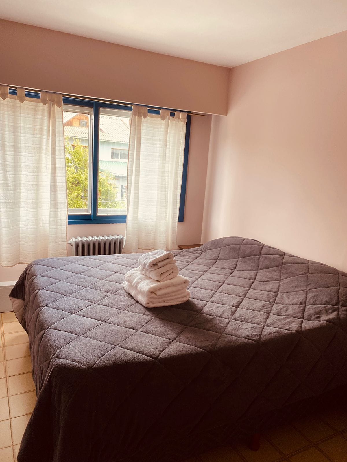 Dreibettzimmer, Seeblick | Daunenbettdecken, kostenloses WLAN