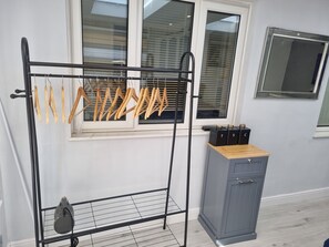 Unclassified image, 4 of 12, button - Stylish Double Bedroom – Comfortable & Peaceful (Crawley)