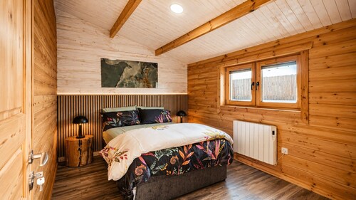 Cosy 2-bedroom lodge near Kesh, Co. Fermanagh