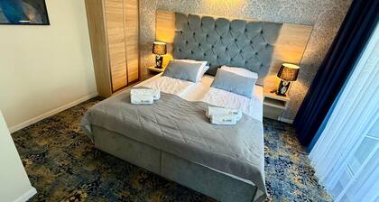 Luxury apartment just 100 meters from the beach | 2 bedrooms | Balcony | Half-board