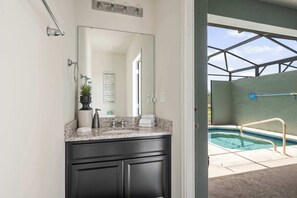 Spa - Solterra resort townhouse w/ private pool (Davenport)