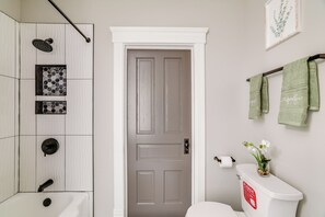 Rumah (5 Bedrooms) | Interior
