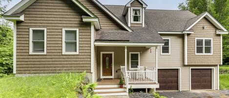 House (4 Bedrooms) | Front of property