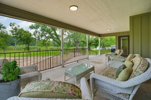 Front of property - Bring Your Boats! Waterfront Retreat on PK Lake (Graford)