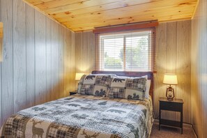 House (3 Bedrooms) | Interior - 6 Mi to Lake Superior! All-season Family Retreat (White Pine)