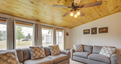 6 Mi to Lake Superior! All-season Family Retreat