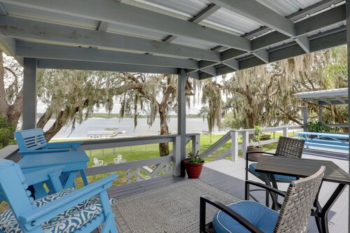 Private Beach & Dock! North Florida Lake House