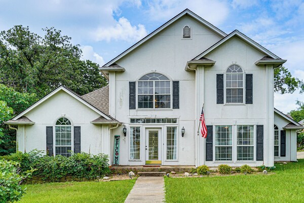Quiet Countryside Home, 5 Mi To Lake Arlington! - Arlington, TX