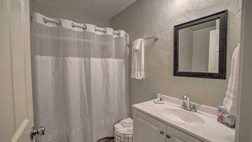 House (Multiple Bedrooms) | Interior