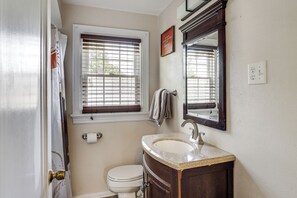 Interior - Timeless Charm in the Heart of Steubenville (Steubenville)