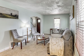 Interior - Timeless Charm in the Heart of Steubenville (Steubenville)