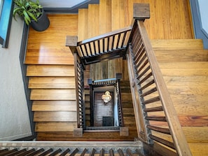 Interior - Palm Suite  @ Artisan Downtown enjoy the Artisan Experience (DeLand)