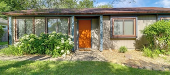 4 Mi to U-M Campus! Quiet Family Home w/ Yard