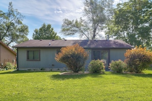 House (3 Bedrooms) | Interior - 4 Mi to U-M Campus! Quiet Family Home w/ Yard (Ann Arbor)