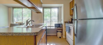4 Mi to U-M Campus! Quiet Family Home w/ Yard