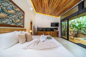1 bedroom, Internet, bed sheets - KARÉ: Arenal Exclusive Rainforest - Villa Senda (La Fortuna)