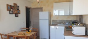 Comfort-Apartment, Meerblick | Eigene Küche