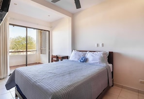 Iron/ironing board, travel cot, WiFi, bed sheets - Gated Tropical Condo • 6 Pools • 300M from Beach (Playa del Coco)
