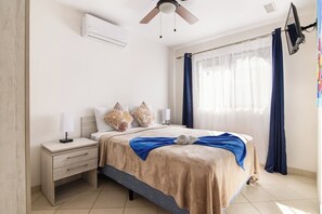 Room - Sunset Rooftop Oasis | 2BR Condo | Steps to Beach (Playa del Coco)