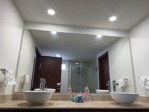 Bathroom - Vrbo Property (Ciudad de México)