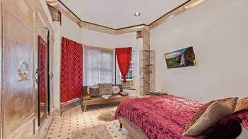House, 4 Bedrooms, Smoking, Fireplace | 4 bedrooms
