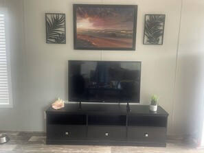 Interior - Great Escape! Beautiful 2-bedroom house in friendly Perdido Key. Pet friendly! (Pensacola)