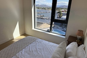 Room - 3 Bedroom at Aqua (Kelowna)