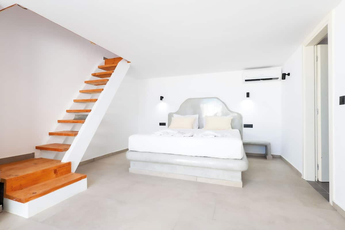Maisonette with Sea View & Hot Tub | Sengetøy av topp kvalitet, safe på rommet og lydisolert