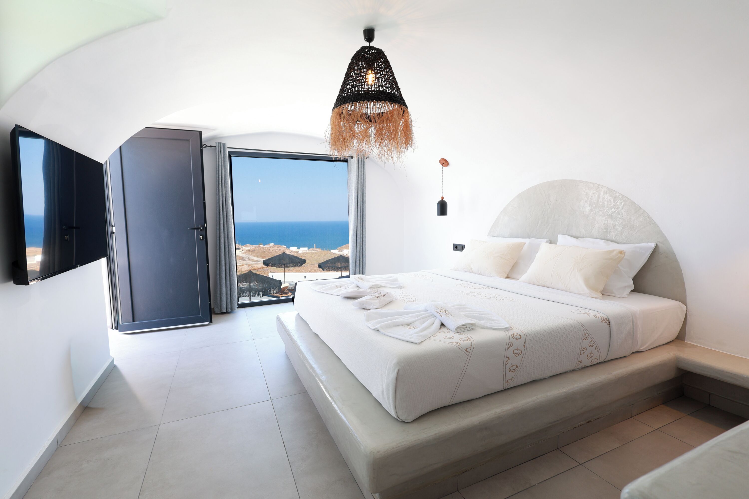 Superior Suite, Sea View | Individually decorated, individually furnished, soundproofing, free WiFi