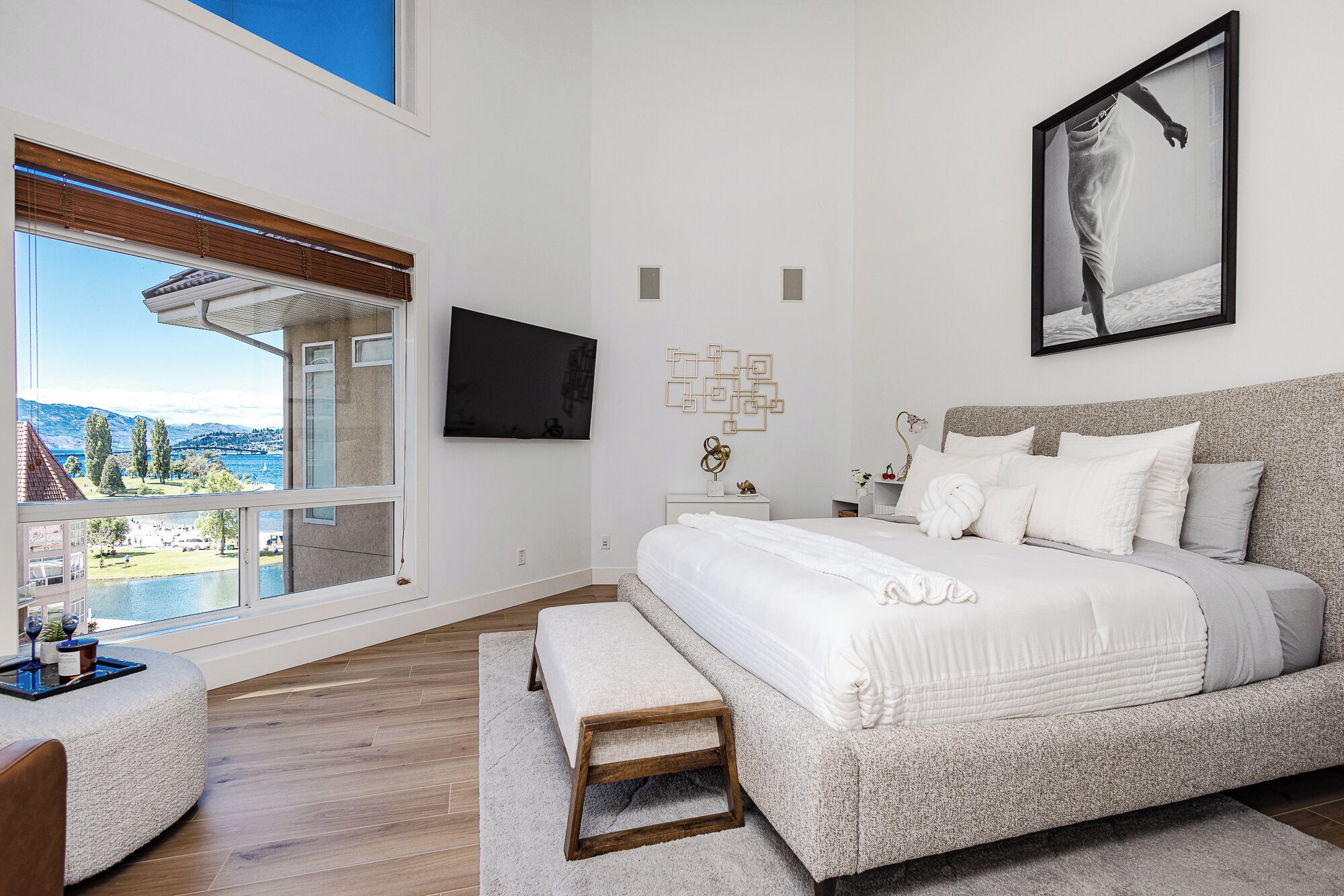 4 bedrooms, iron/ironing board, free WiFi, bed sheets