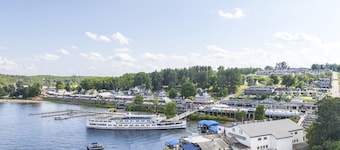 Weirs Beach Getaway | Walk to Beach | Winni