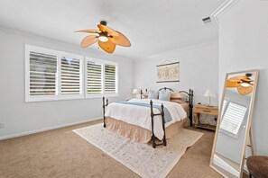 Iron/ironing board, Internet, bed sheets - Mediterranean Temecula Home · For Insurance & Corporate Housing (Temecula)