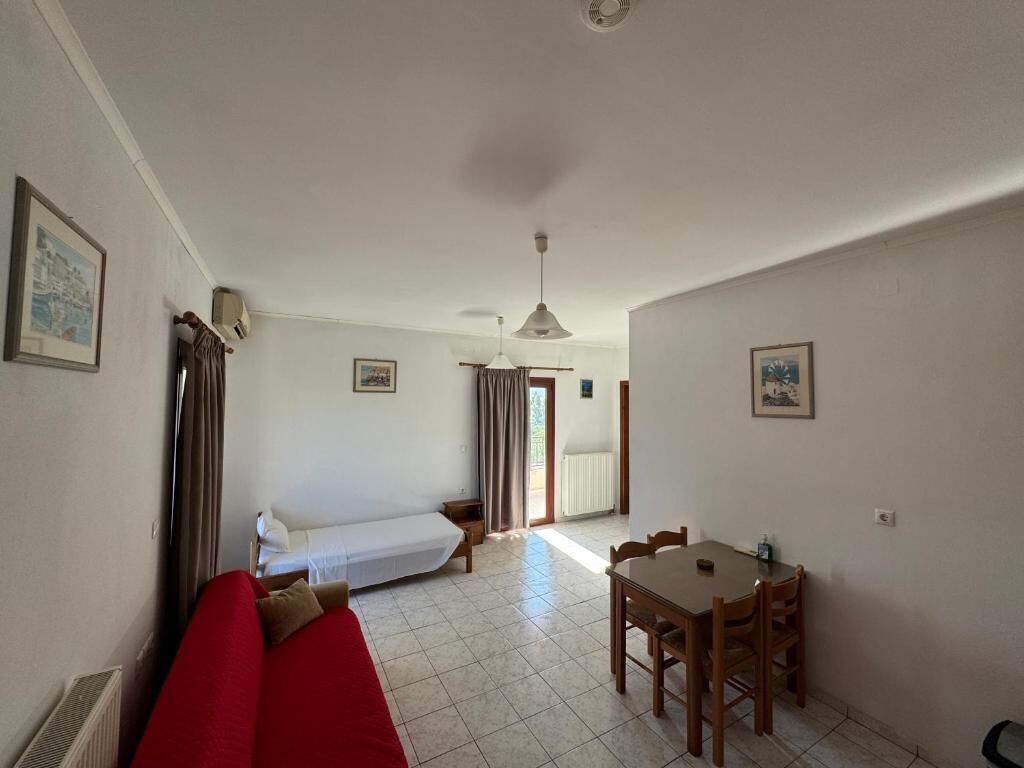 One-Bedroom Apartment with Balcony | Interior