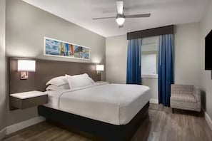 1 bedroom, iron/ironing board, WiFi, bed sheets - Oceanfront 1BR Suite July 4th Week Sleeps 4 (mrytle beach)