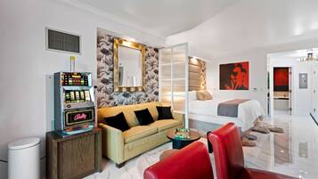 Desk, iron/ironing board, travel cot, WiFi