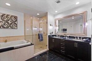 Bathroom - All-In on the Strip | Poker Studio + Balcony (Las Vegas)