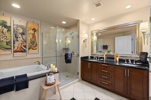 Hair dryer - Zen Spa Suite / On the Strip / Amazing View! (Las Vegas)