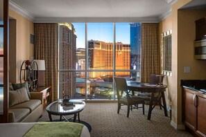 Interior - Zen Spa Suite / On the Strip / Amazing View! (Las Vegas)