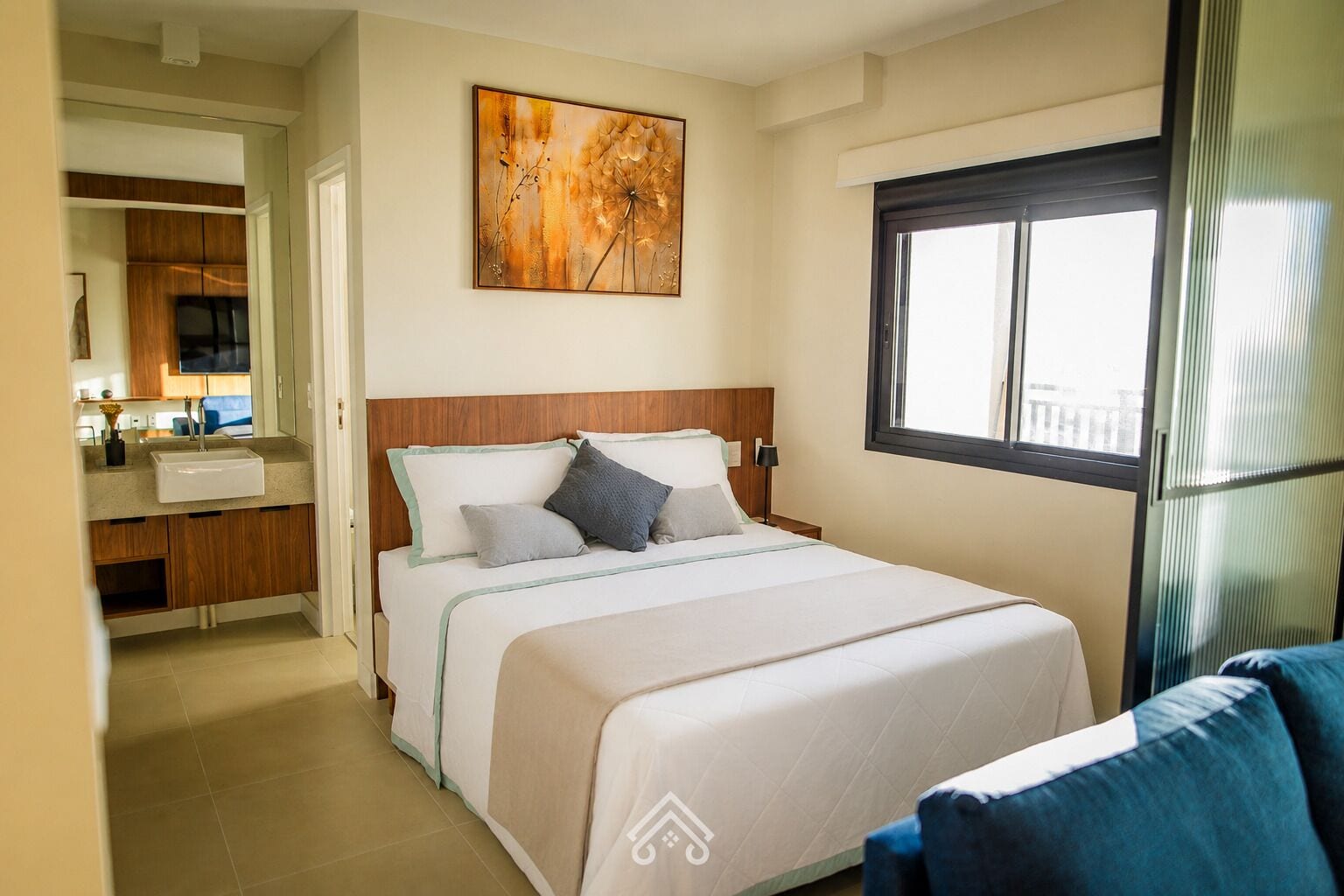Ferros/tábuas de passar roupa, Wi-Fi, roupa de cama