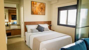 Ferros/tábuas de passar roupa, Wi-Fi, roupa de cama