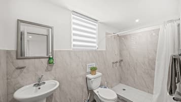 Shower, towels