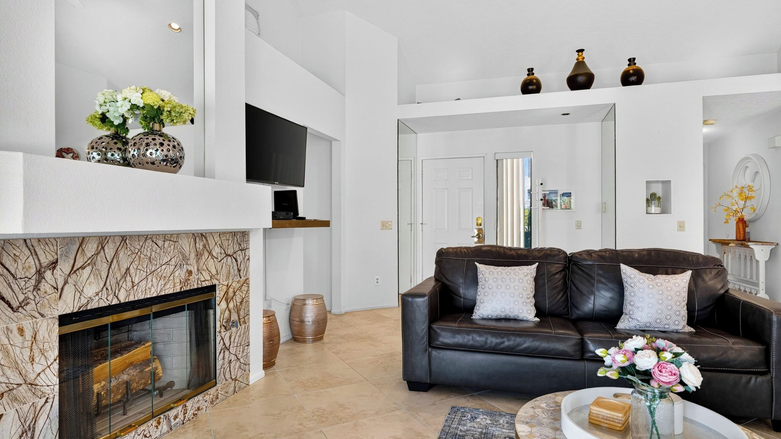 Casa (2 Bedrooms) | Interior